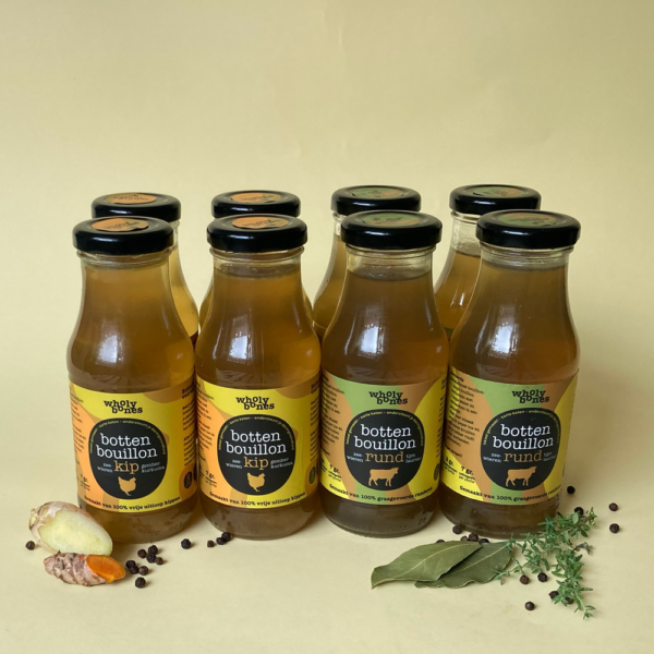 Wholy Bones bottenbouillon product kleine flessen 8x 250 ml kip en rund